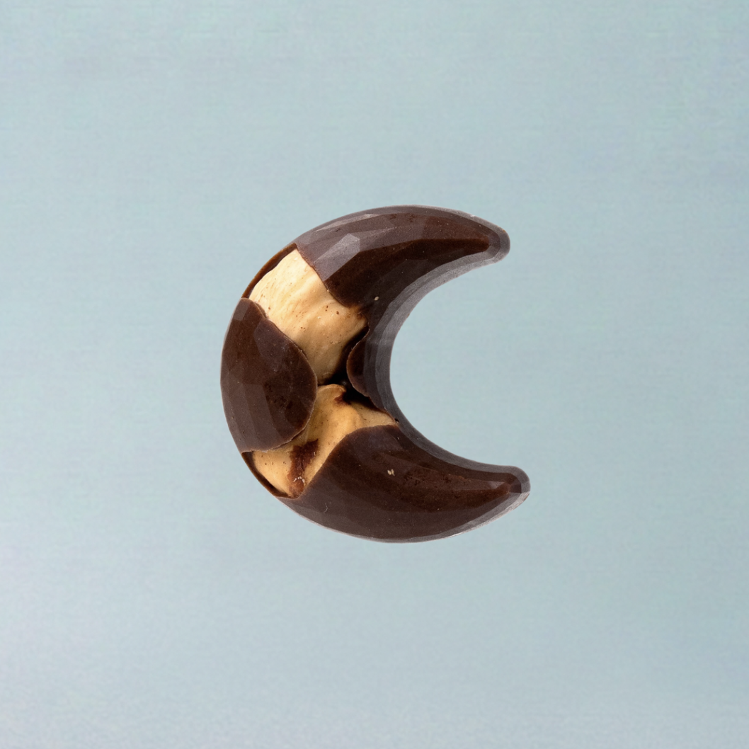 Organic Vegan Roasted Hazelnut Carob Crescent Moon (9g)